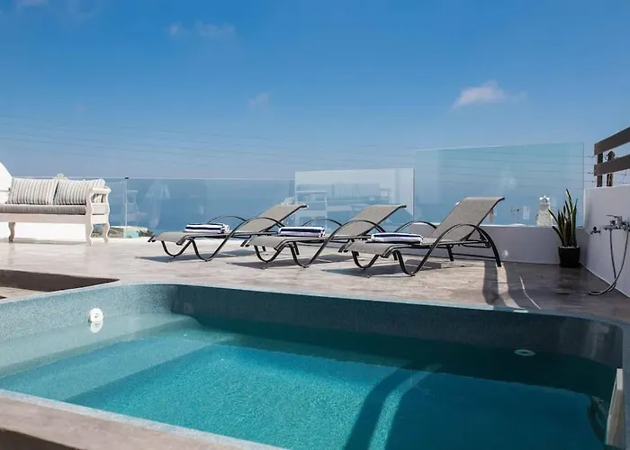 The Grand Cave House Of Santorini *