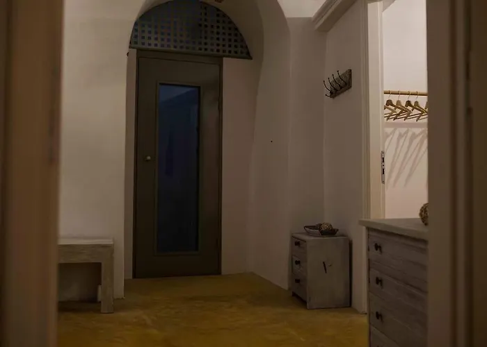 The Grand Cave House Of Santorini Fíra