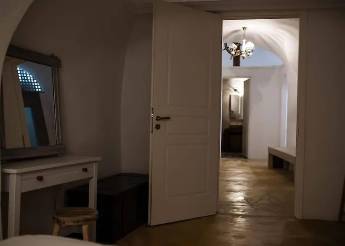 The Grand Cave House Of Santorini * Fíra