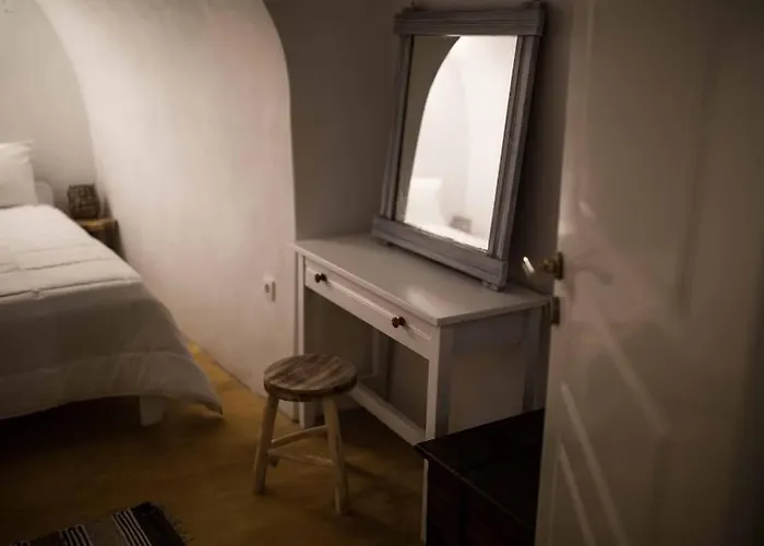 Nyaraló The Grand Cave House Of Santorini *